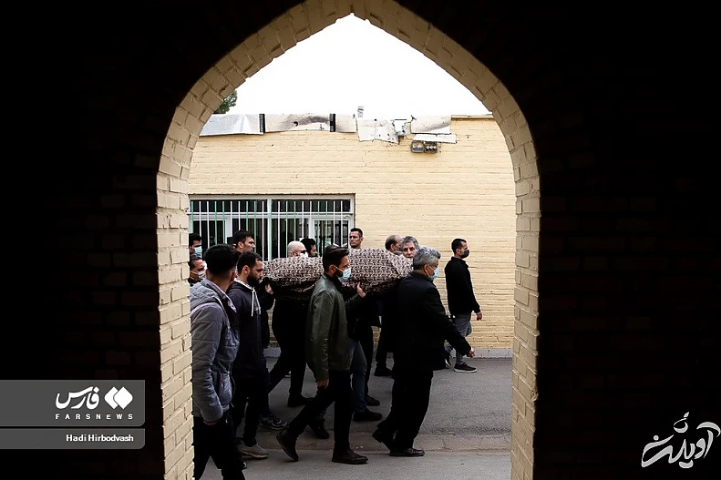 (تصاویر) خاکسپاری زهره فکور صبور